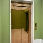 Automatic sliding door