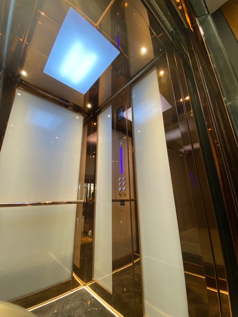 cabin-interior6